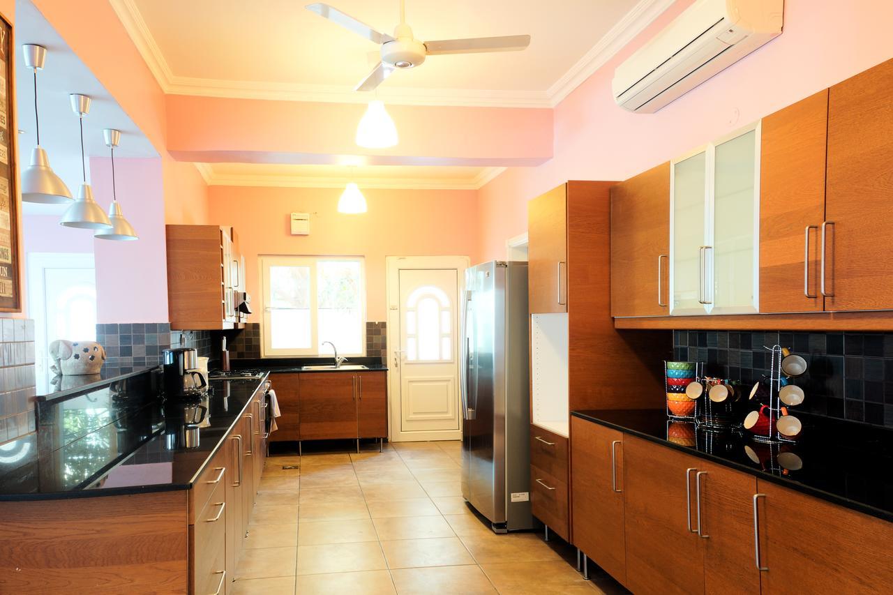 Behlys Boutique Hotell Muscat Exteriör bild